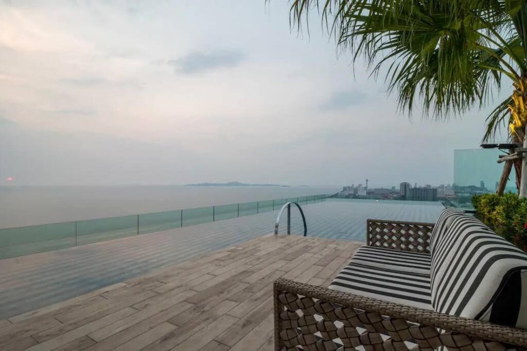 Apartamento The Riviera Jomtien Exterior foto